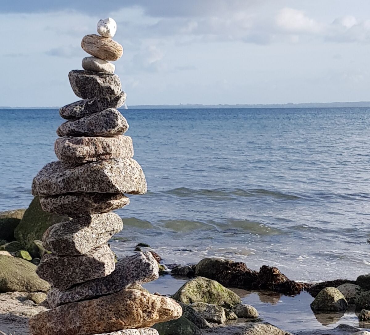 Steinstapel am Strand